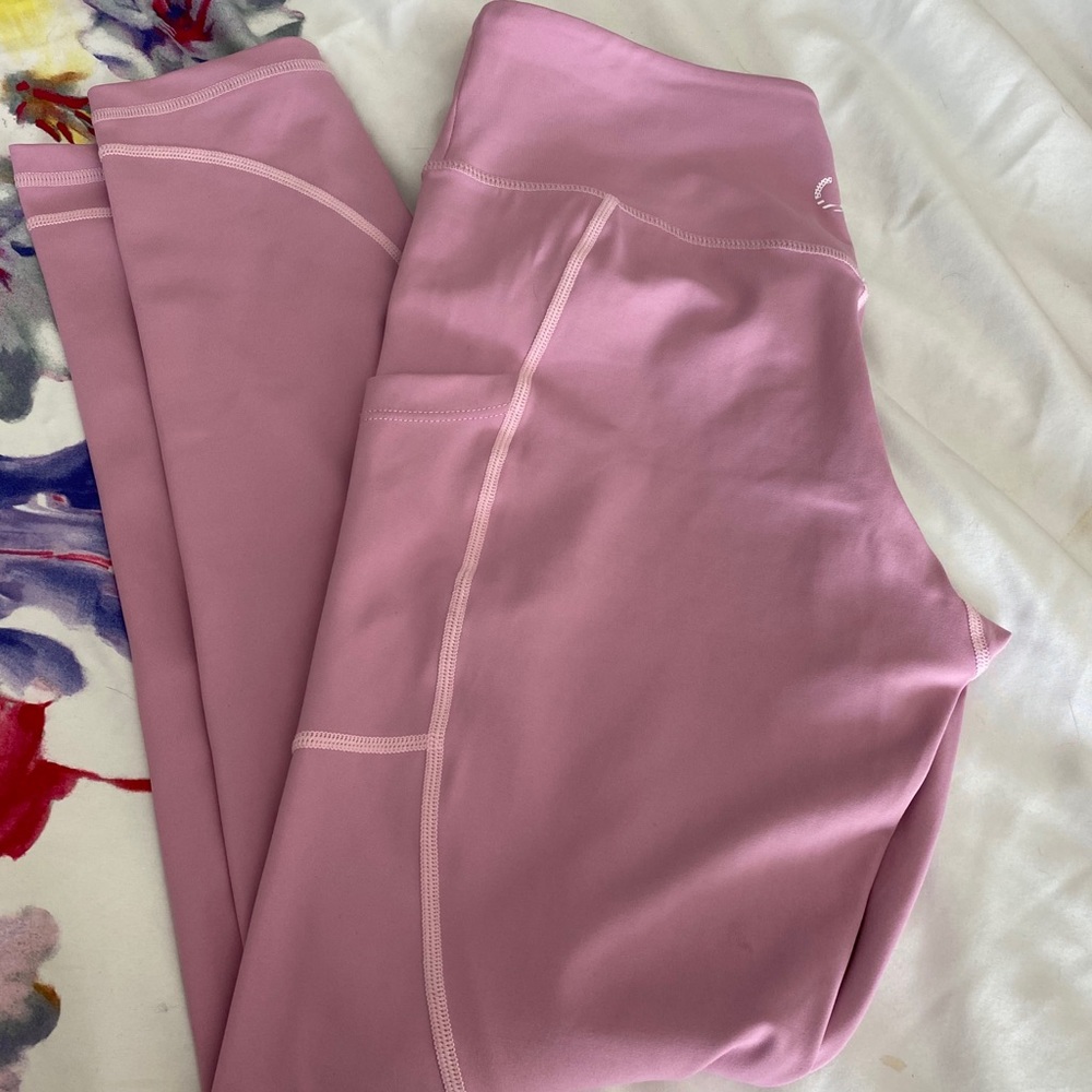 Curves & Combatboots workout leggings